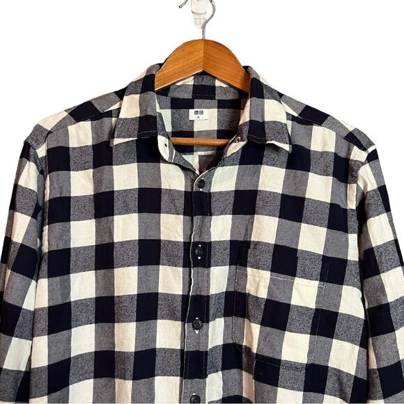 Uniqlo navy and white flannel button down shirt. - Picture 2 of 10